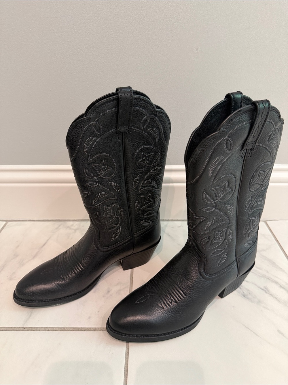 Ariat Black Women's Western Embroidered Heeled Cowboy Boots